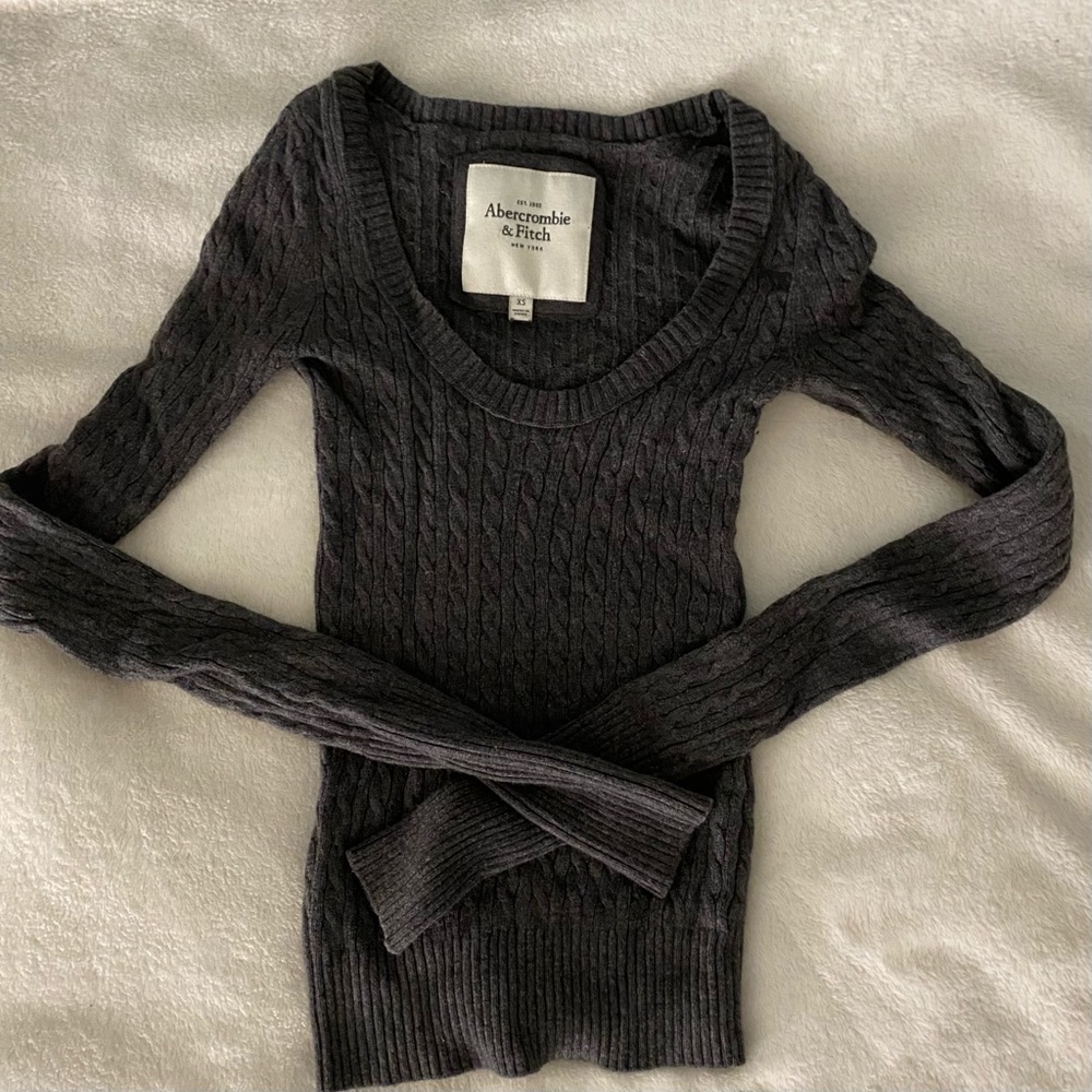 abercrombie and fitch cable knit long sleeve